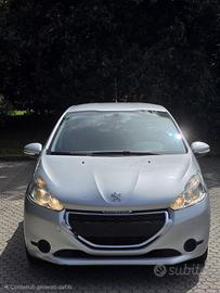 Peugeot 208 1.4hdi 50kw ok neopatentati 