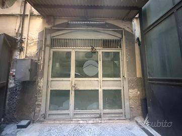 DEPOSITO A NAPOLI