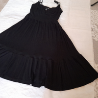 Vestitino nero HeM taglia 40-42 e coprispalle