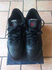 Reebook classic nere 41