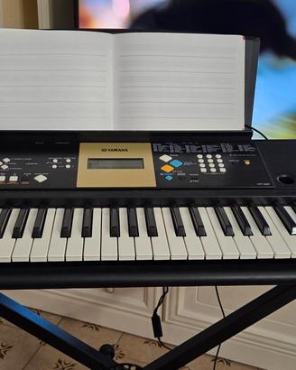 Tastiera Yamaha YPT-220