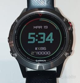 Garmin Fenix 5 usato