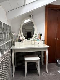 Toeletta da trucco IKEA HEMNES