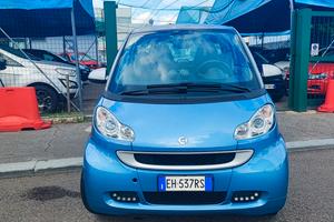 Smart ForTwo 52 kW MHD coupé Black Tailor Made