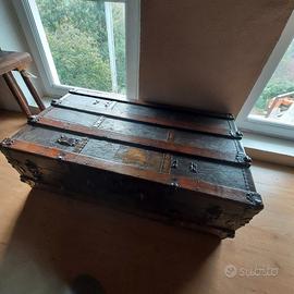 Baule antico da viaggio