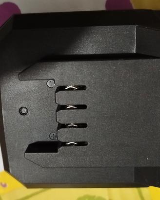 trapano percussore  con caricatore e batteria 