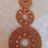 collana tris di medaglioni in filo lurex bronzo