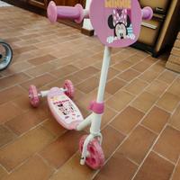 monopattino tre ruote minnie