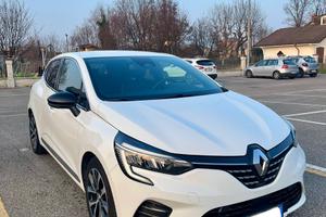 Renault Clio 5 e-Tech Hybrid 2023