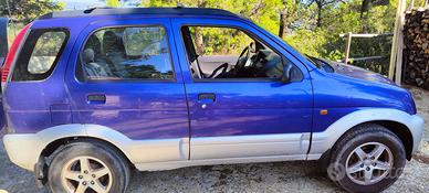 Auto perfetta, tenuta maniacalmente.