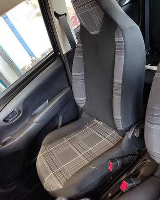 Sedile anteriore dx PEUGEOT 108 del 2016