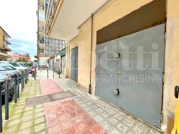 Via Aida - Locale Commerciale