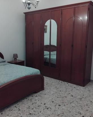 Camera da letto matrimoniale euro 460 trattabile