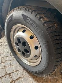 Cerchi e gomme iveco daily