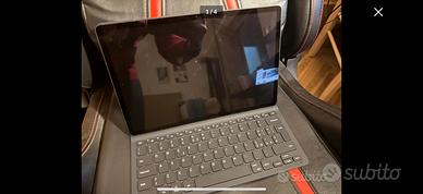 Tablet Samsung Galaxy S9 Plus con custodia e Oen