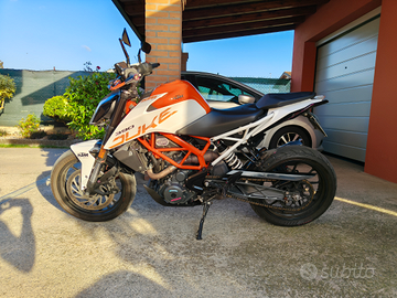 KTM 390 Duke