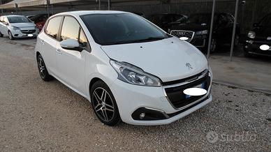 Peugeot 208 BlueHDi 75 5 porte Active