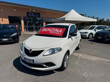Lancia Ypsilon 1.2 BENZINA 69CV SILVER 2016
