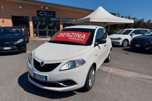 Lancia Ypsilon 1.2 BENZINA 69CV SILVER 2016