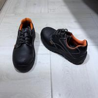 Scarpe antinfortunisticas