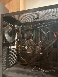 PC fisso non funzionante -Solo contanti