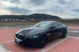 Jaguar  con pressione motore alta
