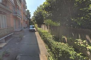 Cantina 14 mq con piccola finestra