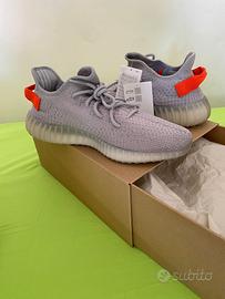 Yeezy boost 350 V2 Tail Light