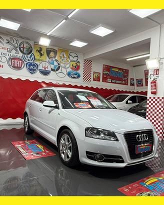 Audi A3 SPB 1.6 TDI 90cv Young - 2013
