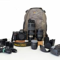 Nikon D600 + 2 Obiettivi + Teleconverter ed altro