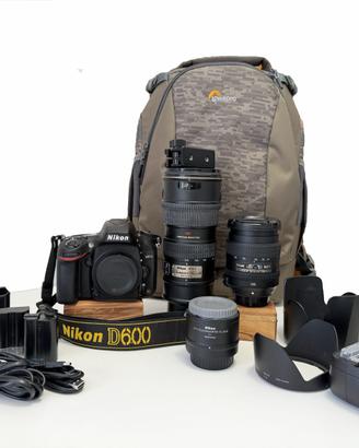 Nikon D600 + 2 Obiettivi + Teleconverter ed altro