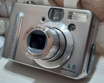 Fotocamera digitale Casio QV-R4
