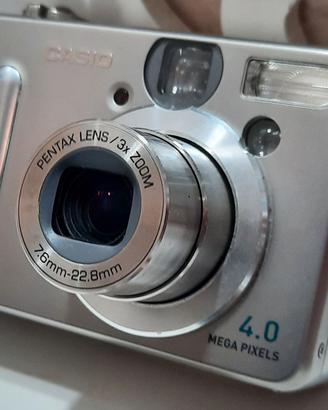 Fotocamera digitale Casio QV-R4
