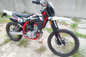 SWM RS125 R