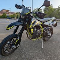 Swm Sm 125 R