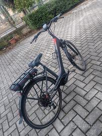 e-bike Bosch cx Cube