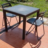 tavolo e 2 sedie da giardino