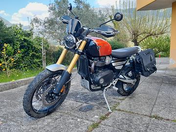 triumph scrambler 1200 XE