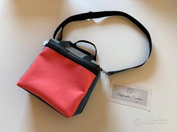 Borsa a bauletto realizzata interamente a mano