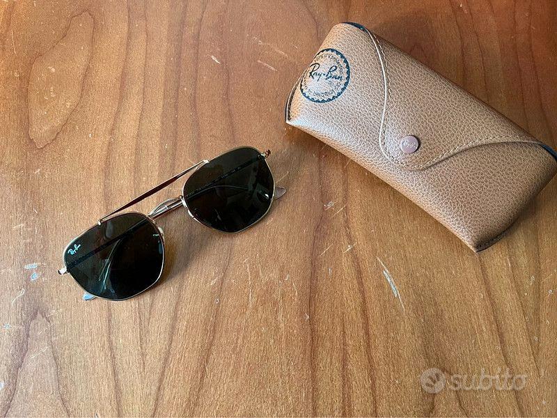 Occhiali da sole Ray Ban mai usati con custodia Abbigliamento e
