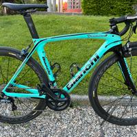 Bianchi Oltre XR3 MY 2018 tg. 53