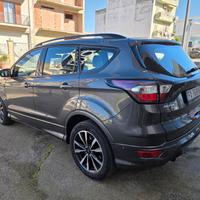 Ford Kuga st.line
