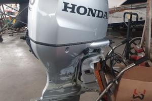 Motore fuoribordo honda 100 hp