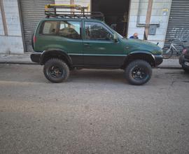 NISSAN Terrano II - 1998