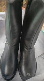 Stivali neri pelle 38