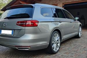 Passat Variant Highline tetto panorama 2.0 TDI DSG
