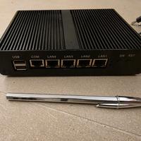Mini Pc Senza ventole PfSense Firewall 4 Porte Gig