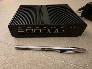 Mini Pc Senza ventole PfSense Firewall 4 Porte Gig