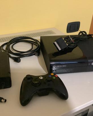 Xbox 360 + kinect + 2 giochi