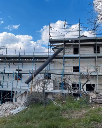Casolare +terreno.